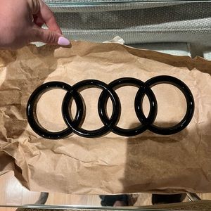NEW AUDI Q5/SQ5 Black Rings for Front & Rear. Authentic from Audi dealership